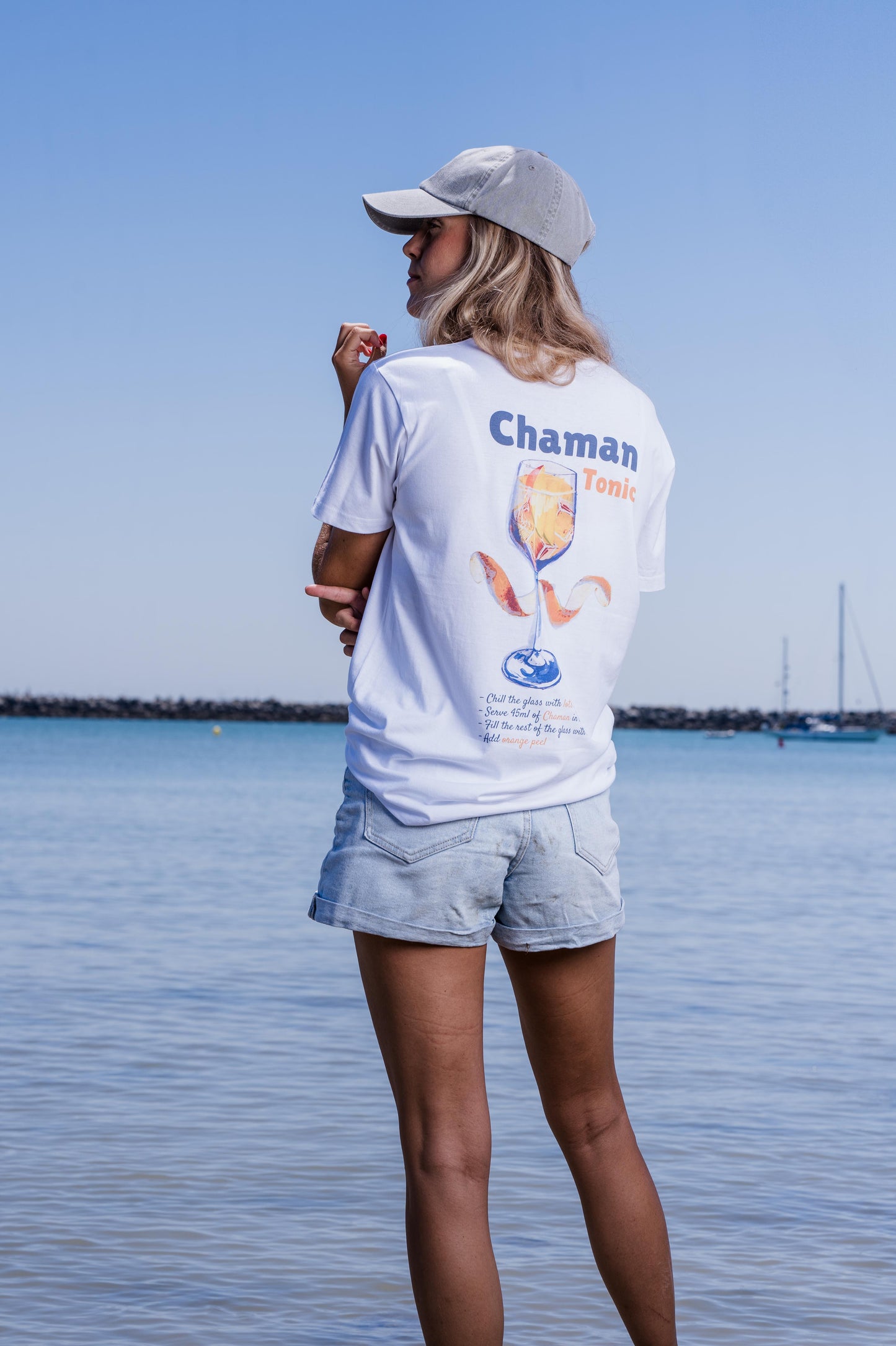 
                  
                    Camiseta Chaman Tonic
                  
                